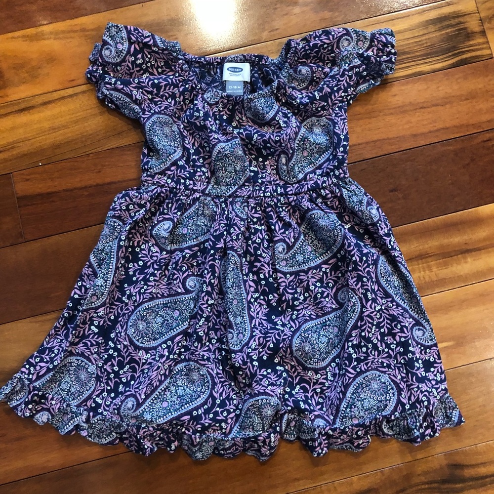 Baby girl Old Navy dress 12-18 months